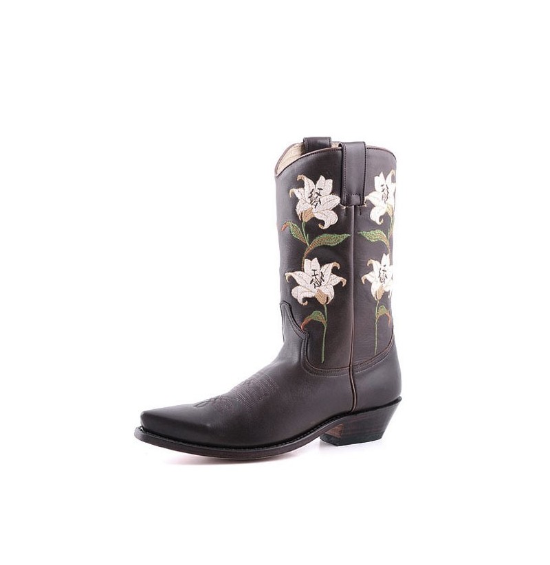 cowboy boots with white flowers